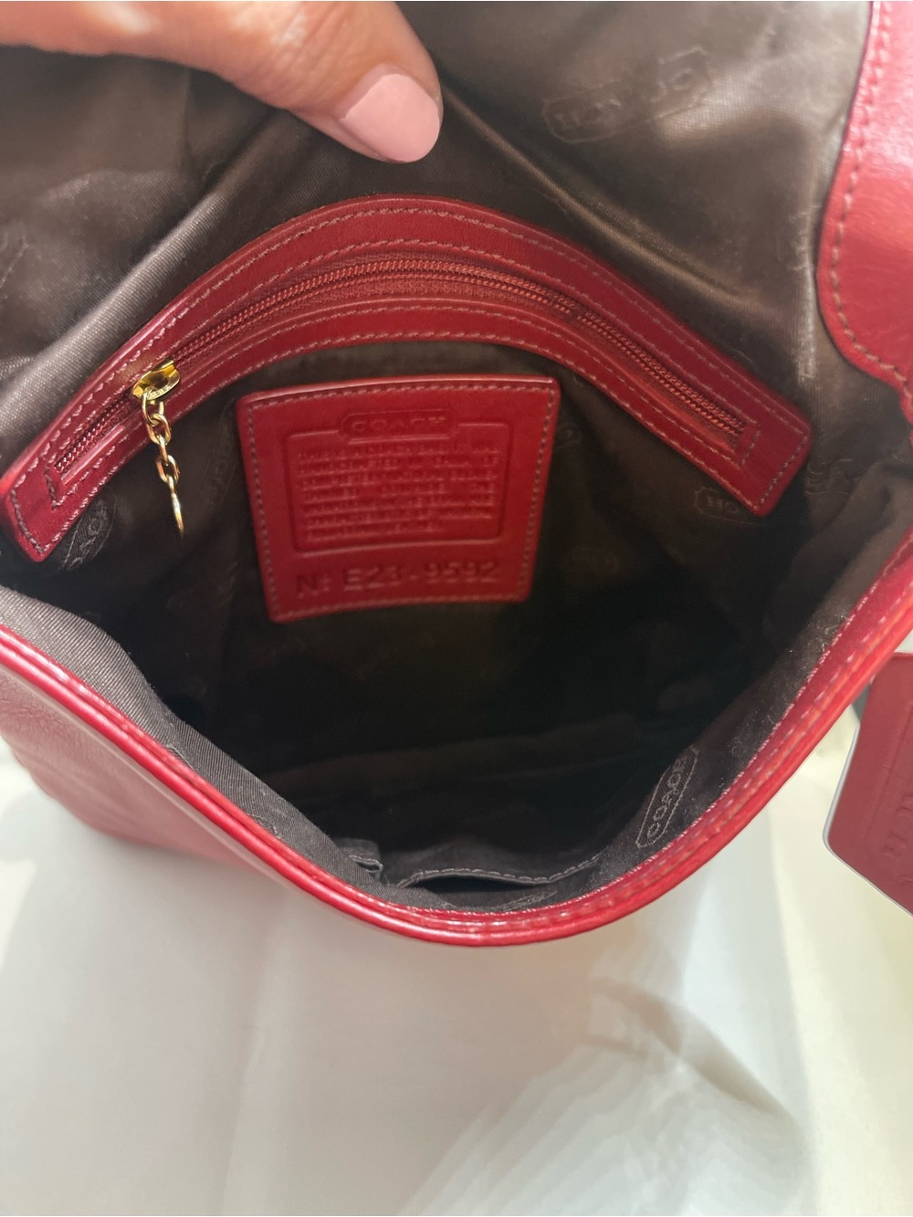 Vintage Coach Red Legacy Slim Flap Bag (9592) - Picture 7 of 9